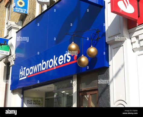 high street pawnbrokers.